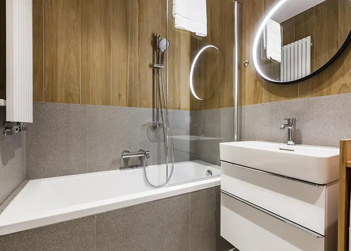 Rentplanet - Scala Apartment